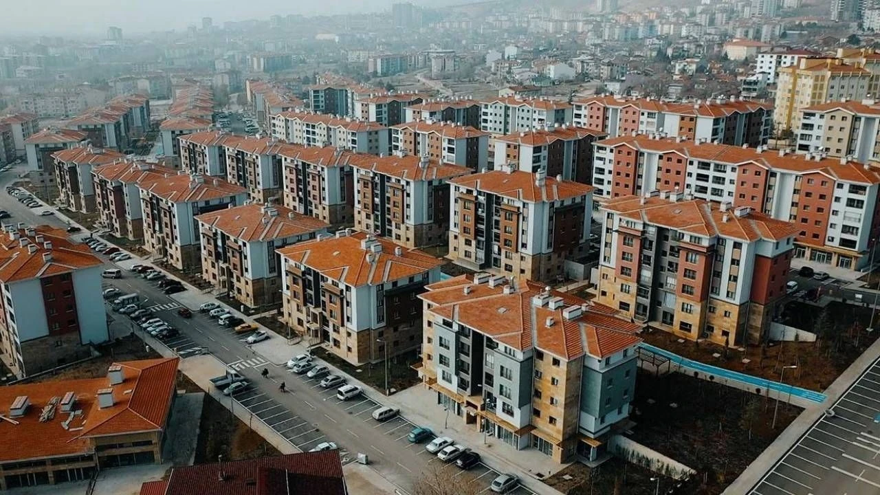 Ev sahibi olmak isteyenlere müjde! Bankasız, kefilsiz 1.29 faizle yeni konut kampanyası başladı