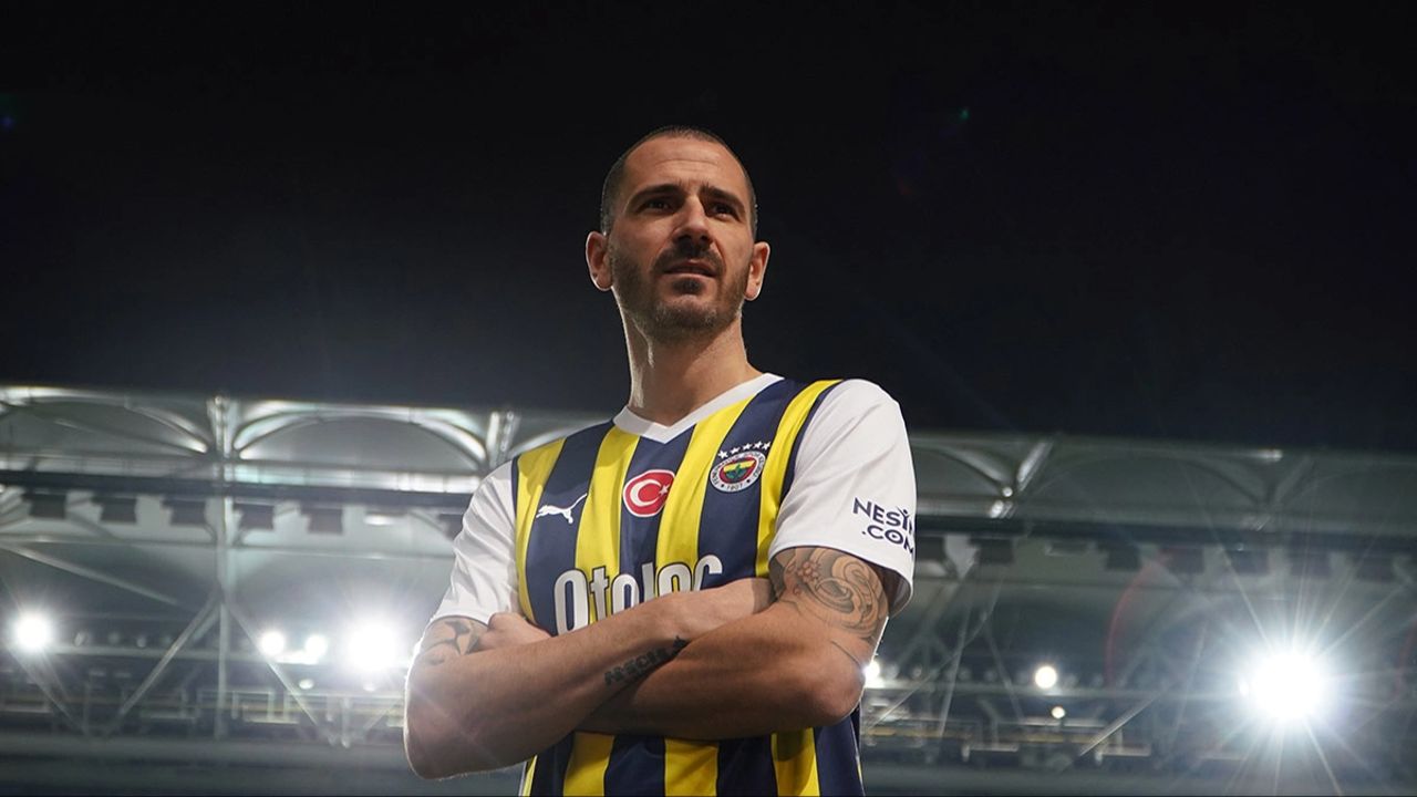 Fenerbahçe'den 37 yaşındaki İtalyan Leonardo Bonucci futbolu bıraktığını açıkladı