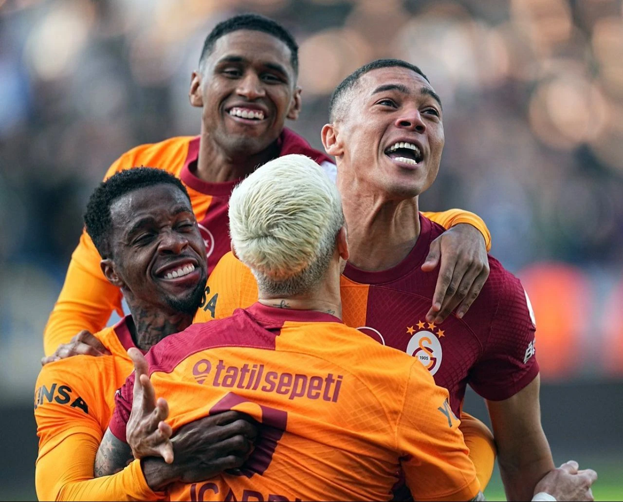 Galatasaray'da veda vakti! Takım arkadaşı duyurdu: 9 isimle yollar ayrılıyor