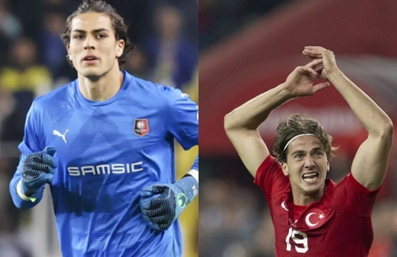 Milli futbolcular Bertuğ Yıldırım ve Doğan Alemdar ile Ala Tokel ve Danla Bilic birlikte görüntülendi