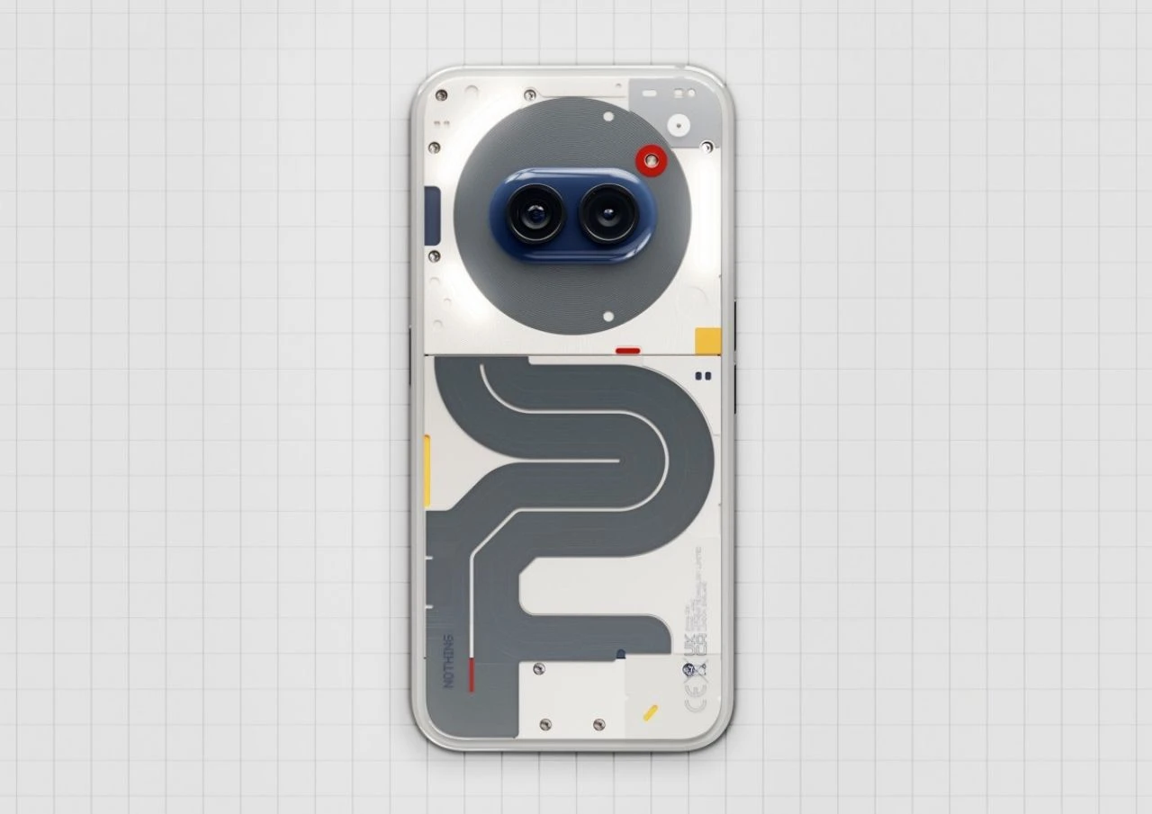 Nothing, sınırlı sayıda üretilen 'Phone (2a) Special Edition' modelini tanıttı - 1. Resim