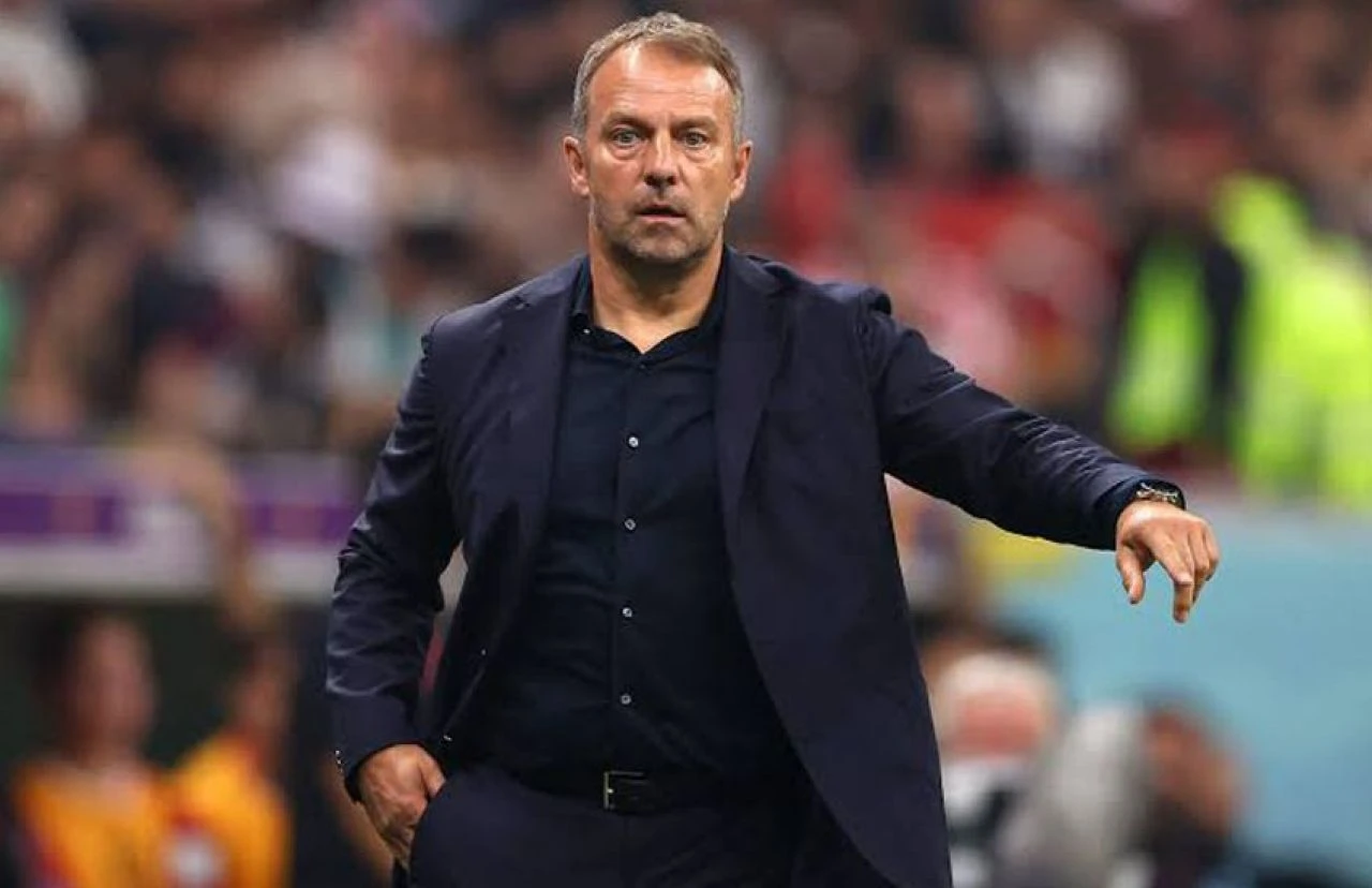 Xavi ile yollarını ayıran Barcelona yeni hocasını duyurdu!