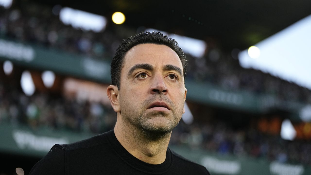 Xavi ile yollarını ayıran Barcelona yeni hocasını duyurdu!