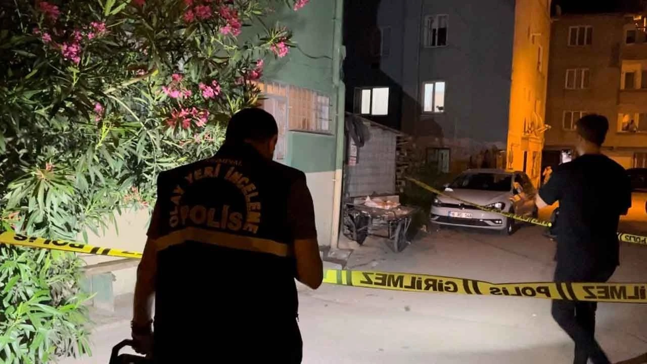 Akrabalar arasında çıkan kavgada silahlar konuştu: Yaralılar var - 1. Resim