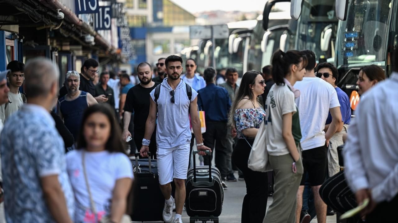 Kurban Bayramı öncesi tatile gidecekler dikkat! Otobüs bileti fiyatlarında ‘4 ay&#039; sınırı