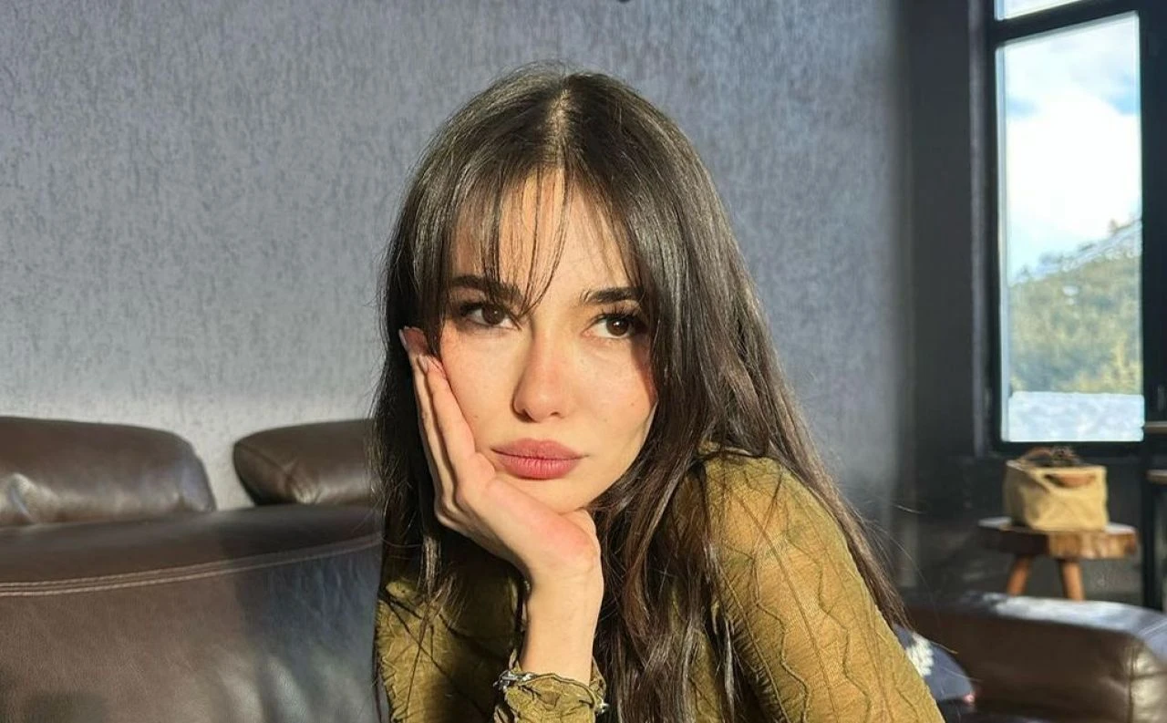 Yalı Çapkını Serpil karakterini Türkü Su Demirel oynuyor