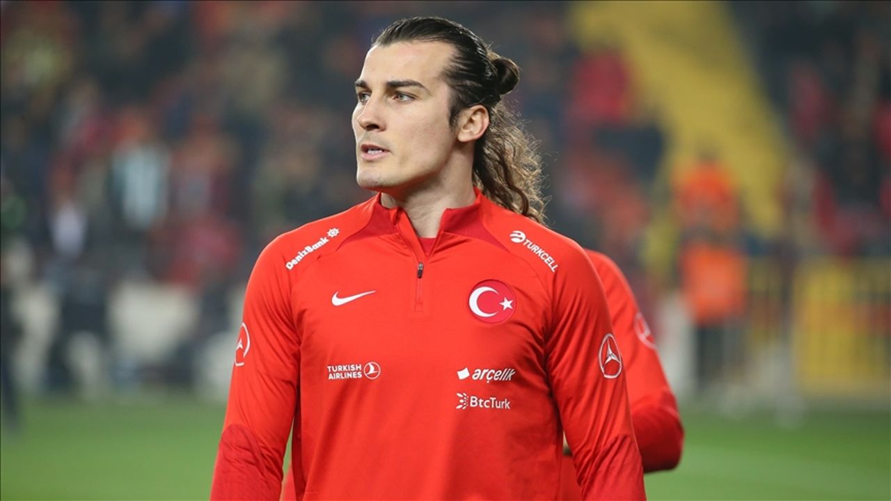 Çağlar Söyüncü uyluk arka adalesinde yaşadığı sakatlık nedeniyle Euro 2024 Türkiye kadrosundan çıkarıldı