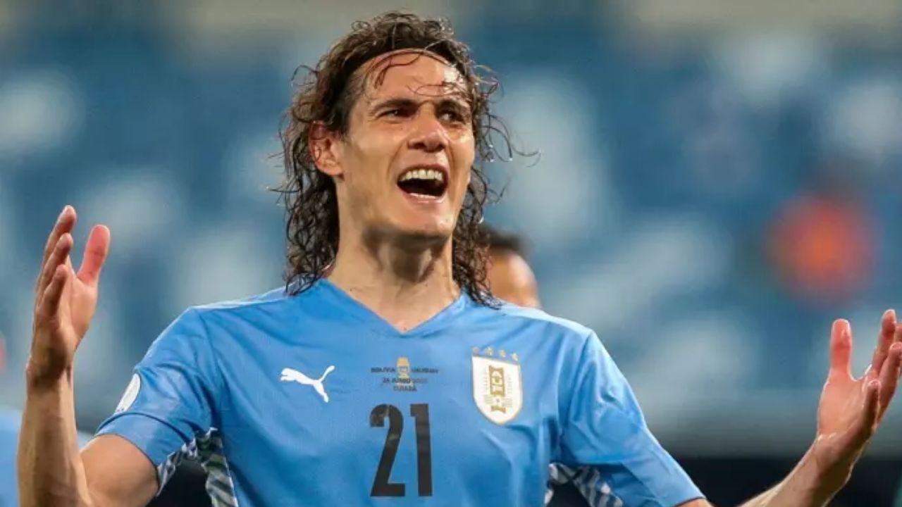 Edinson Cavani Uruguay Milli Takımını bıraktığını açıkladı