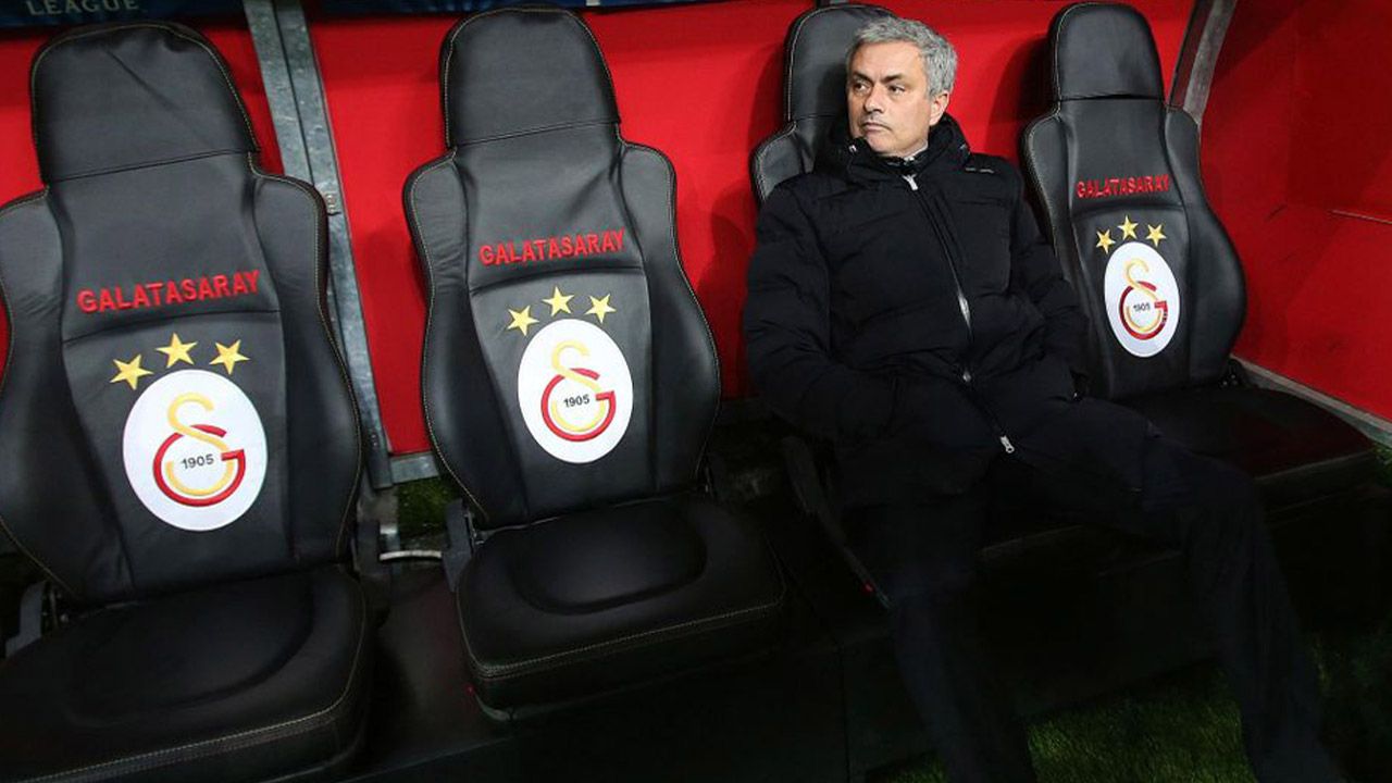 Sneijder&#039;den taraftarları heyecanlandıracak açıklama: Jose Mourinho ile konuştum...