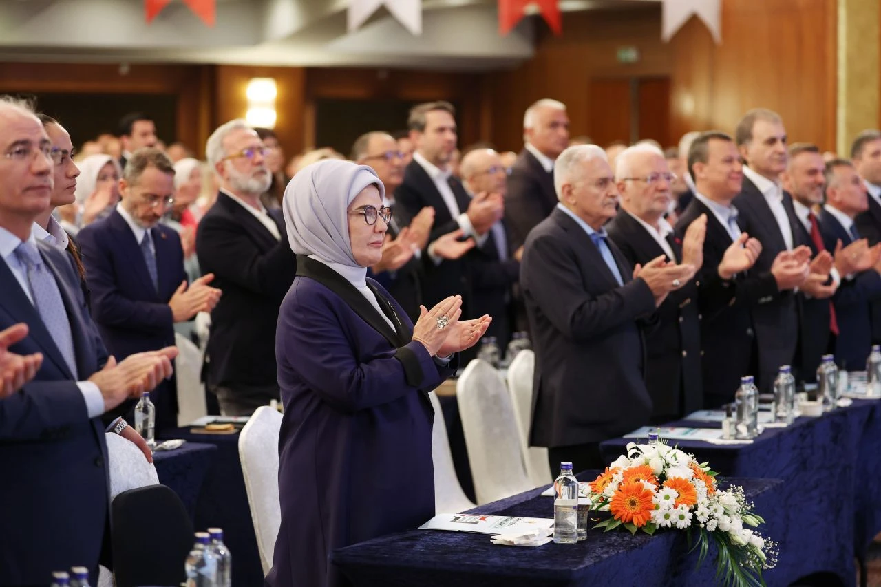 Cumhurbaşkanı Erdoğan'dan önemli açıklamalar: "Seçmenin bize ulaştırdığı mesajların farkındayız"