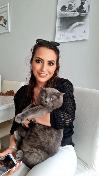 Eşini katledip yol kenarına attı! Polis memuruna ibretlik ceza beklerken indirim yaptılar