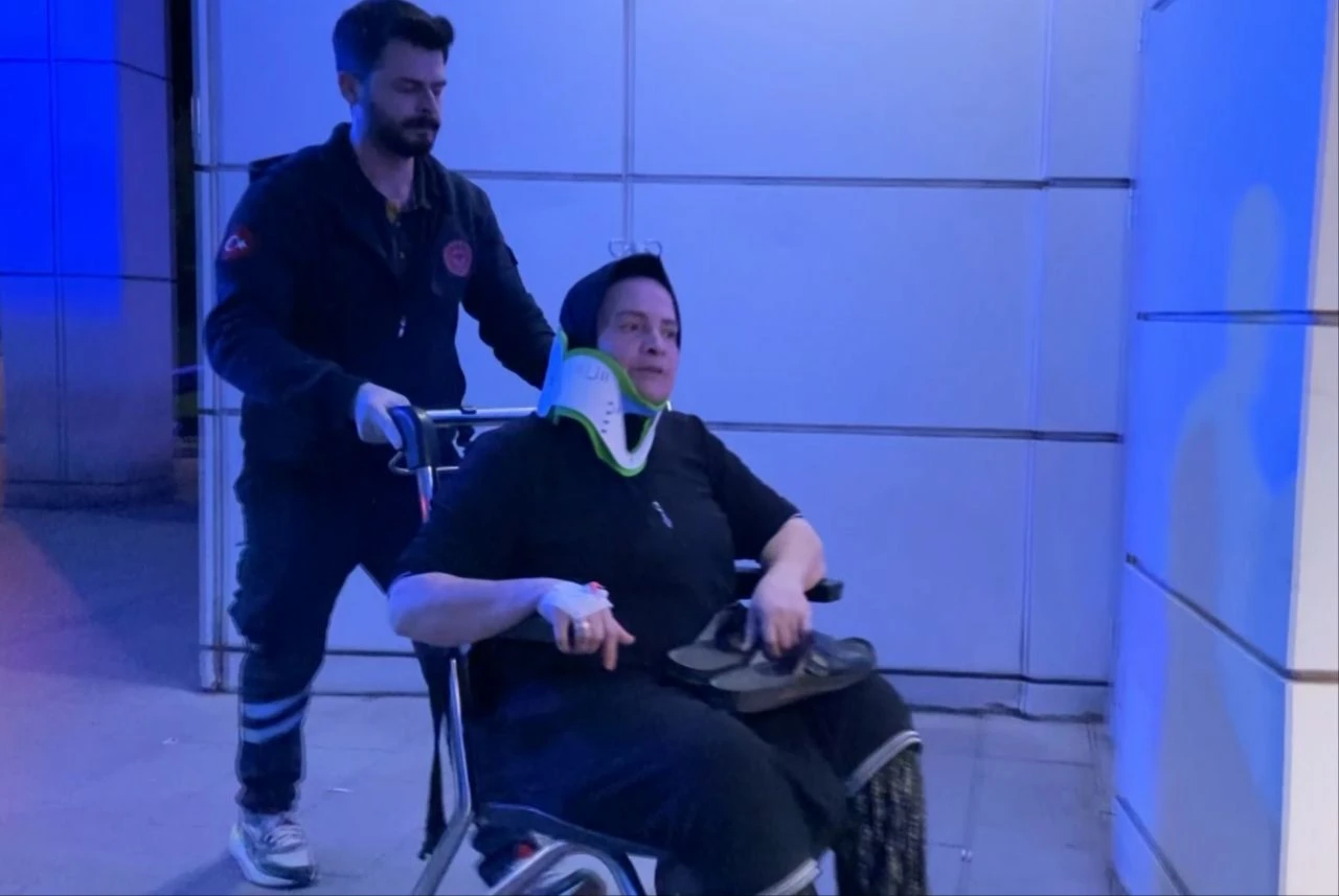 Komşular park kavgasında birbirlerini kanlar içinde bıraktılar - 1. Resim