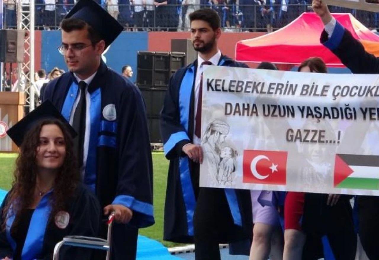 43 yaşında birincilikle mezun olan Kahveci ilham verdi!