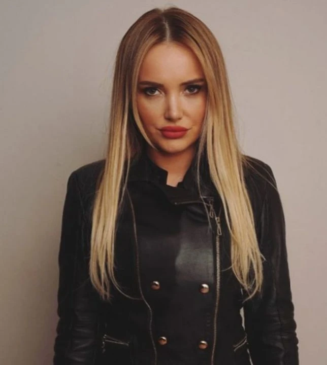 Arka Sokaklar Müfettiş Müge karakterini Meral Kaplan oynuyor - 1. Resim