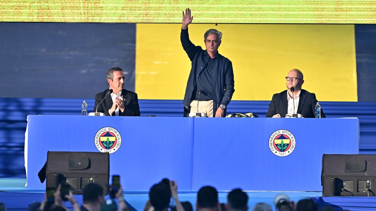 Jose Mourinho Fenerbahçe&#039;de! &#039;Sizin hayaliniz benim hayalim&#039;