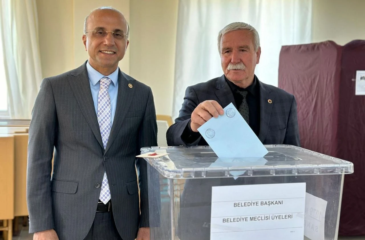 Sandıklar açıldı oy sayımı işlemleri başladı! 3 ilçe ve 4 beldede yeniden seçim heyecanı - 1. Resim