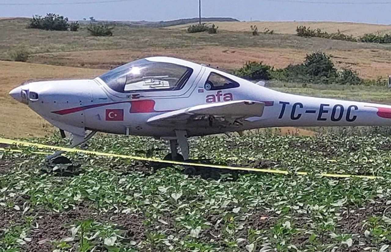 Tekirdağ'da eğitim uçağı acil iniş yaptı