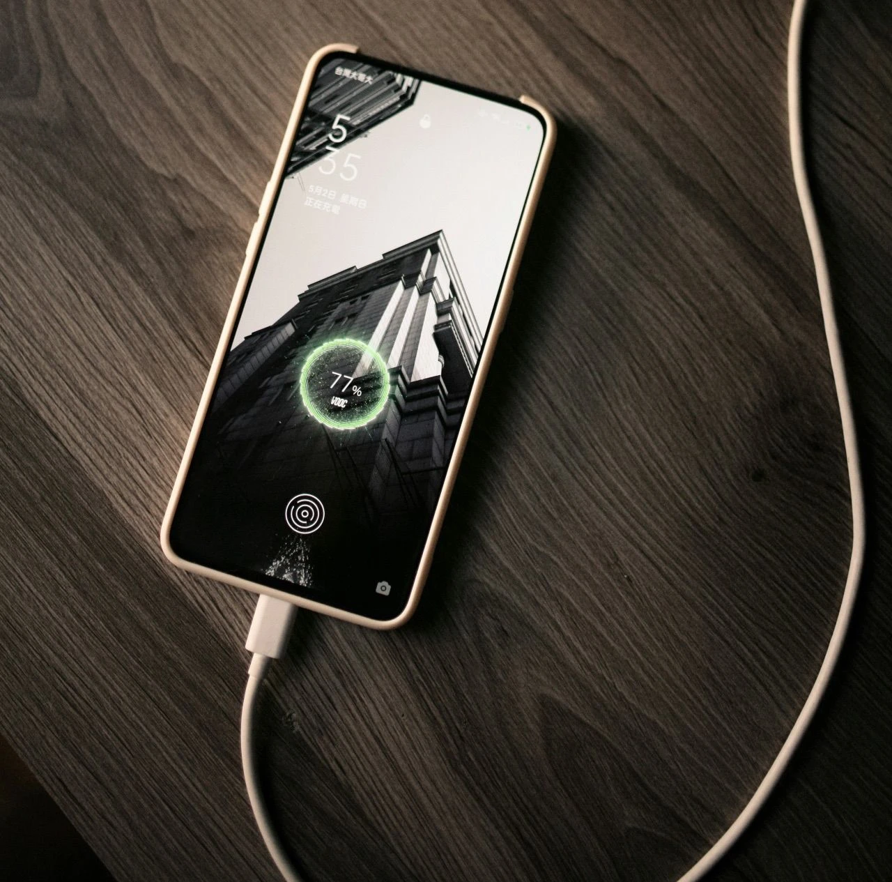 Akıllı telefonların şarj sorunu bitti! 1 dakikada yüzde 100 şarj devri başlıyor - 2. Resim