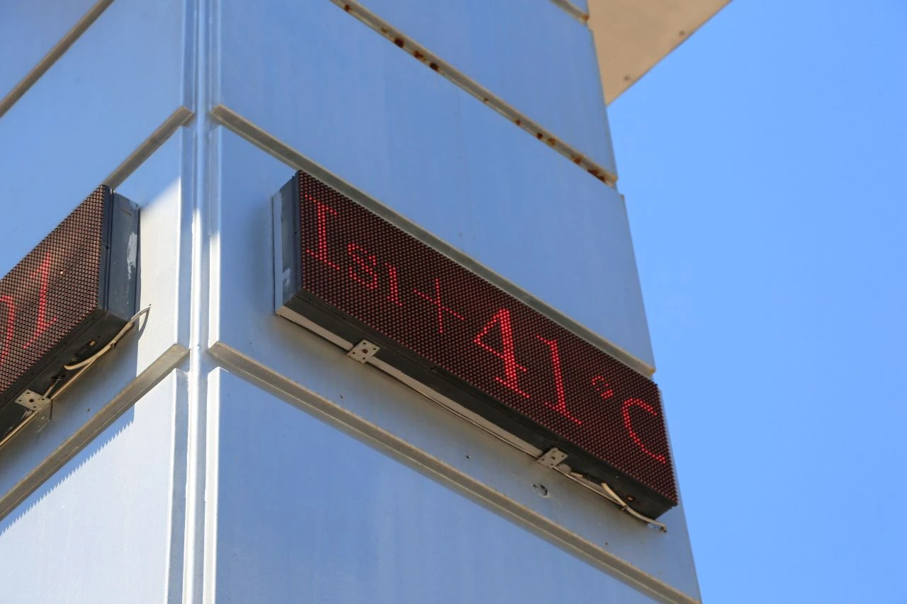 Antalya'da ani sıcaklar! Termometreler çıldırdı - 1. Resim