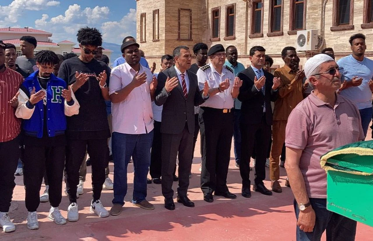 Bakan Koca'dan Burdur'daki diyaliz olayına ilişkin açıklama - 1. Resim