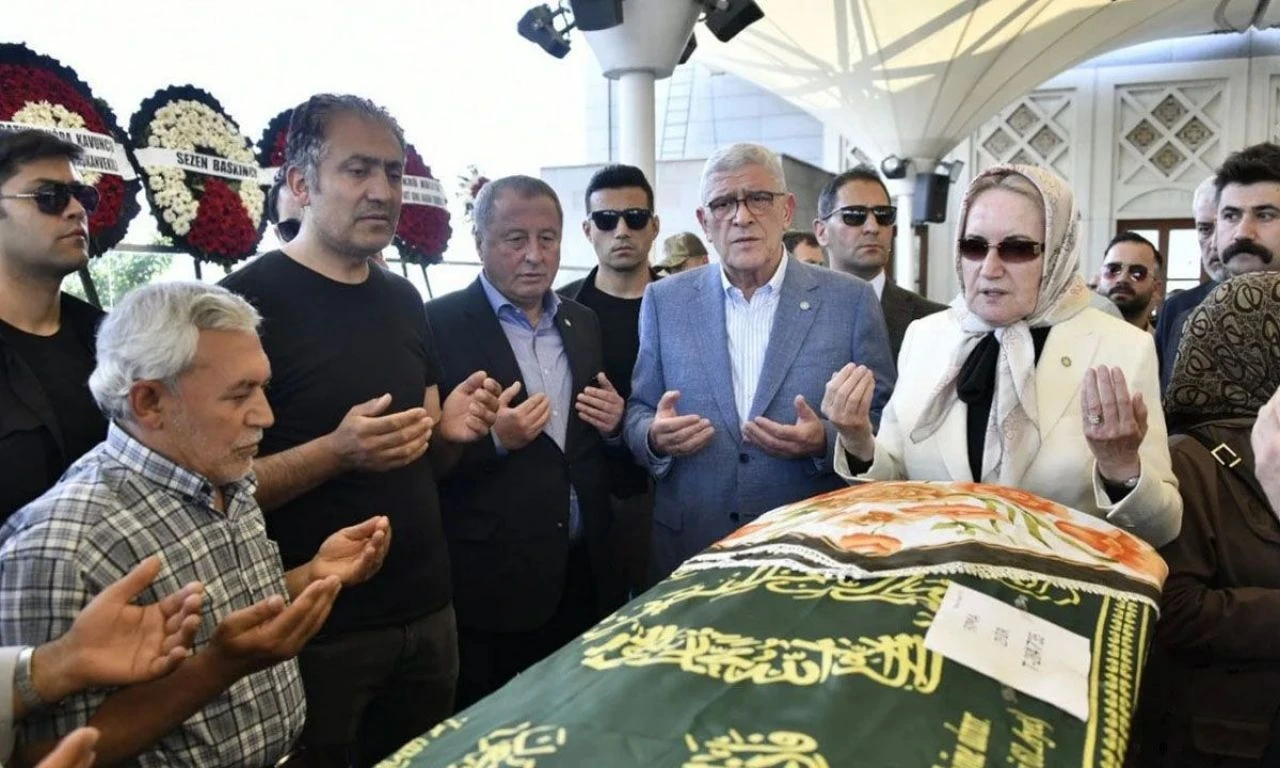 Bir süredir ortada yoktu... Akşener ile Dervişoğlu cenazede görüntülendi