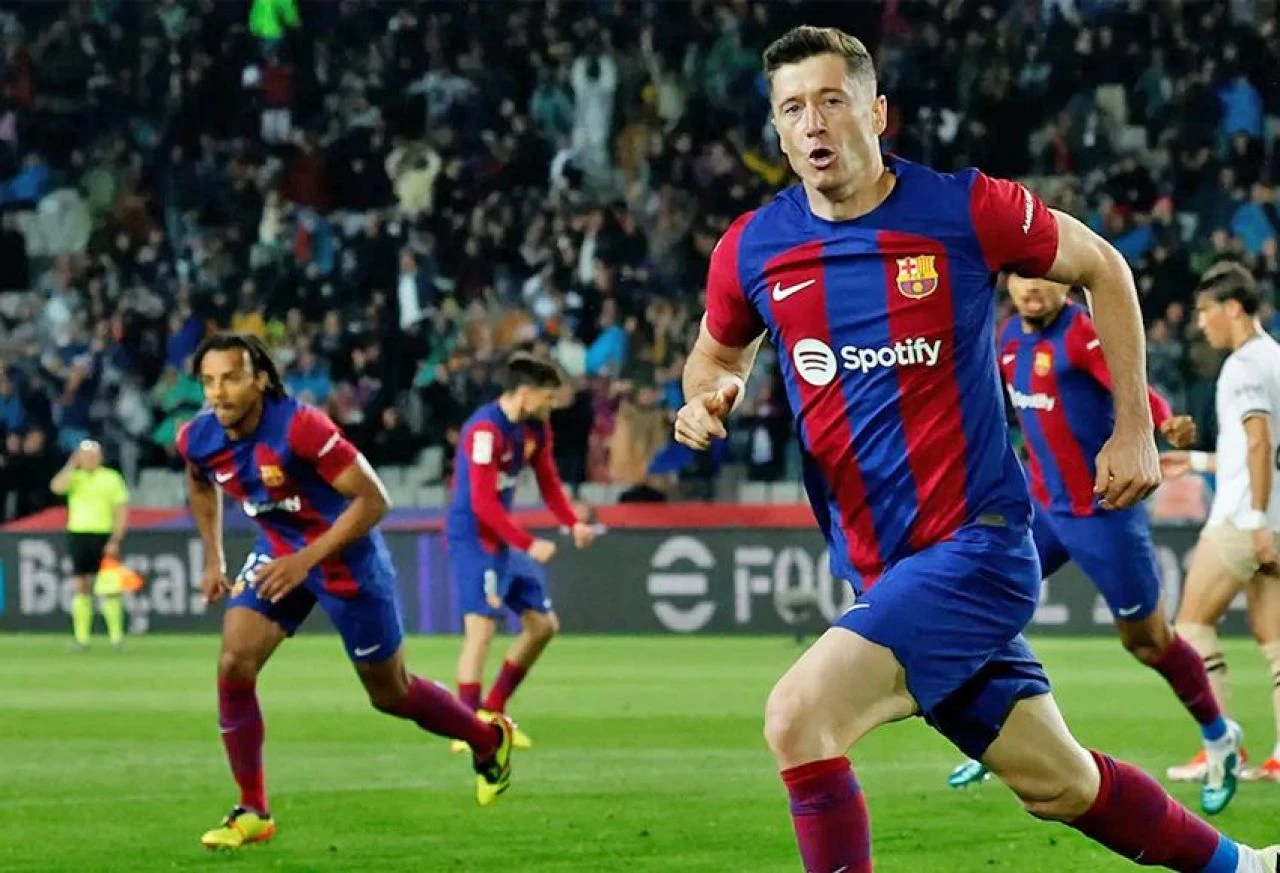 Lewandowski'den Fenerbahçe sorusuna cevap... Taraftar çok istiyor