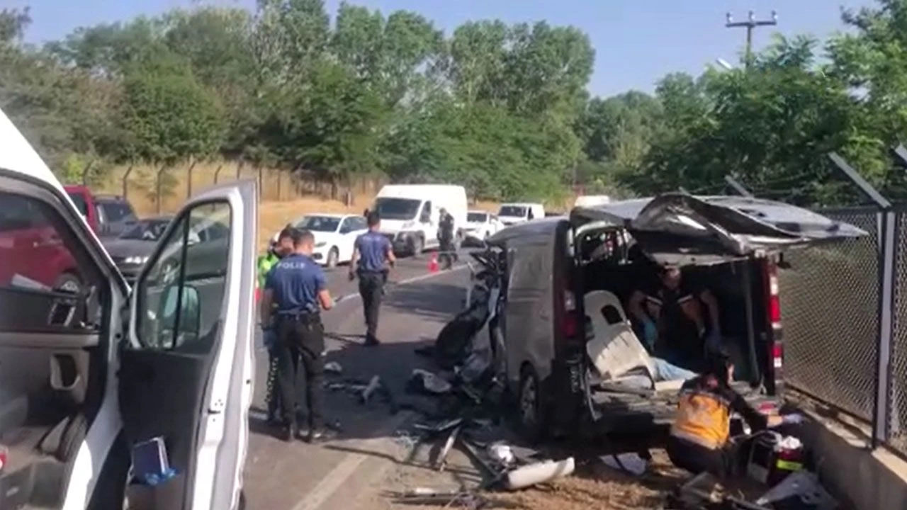 Tekirdağ'da kafa kafaya facia! Ölü ve yaralılar var - 2. Resim