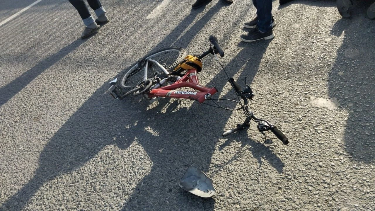 Bisikletli çocuğa çarptı: Havada defalarca takla attı! - 1. Resim