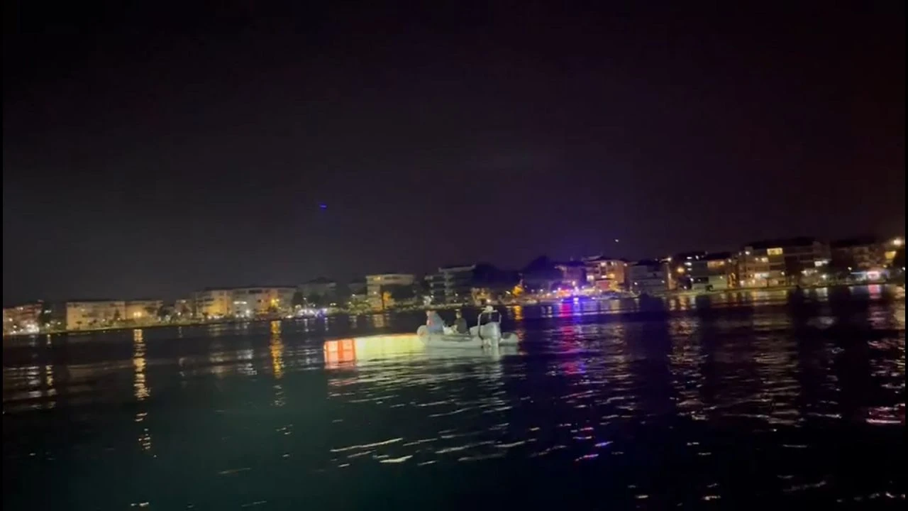 Denizin ortasında ip koptu eğlence kabusa dönüştü - 1. Resim