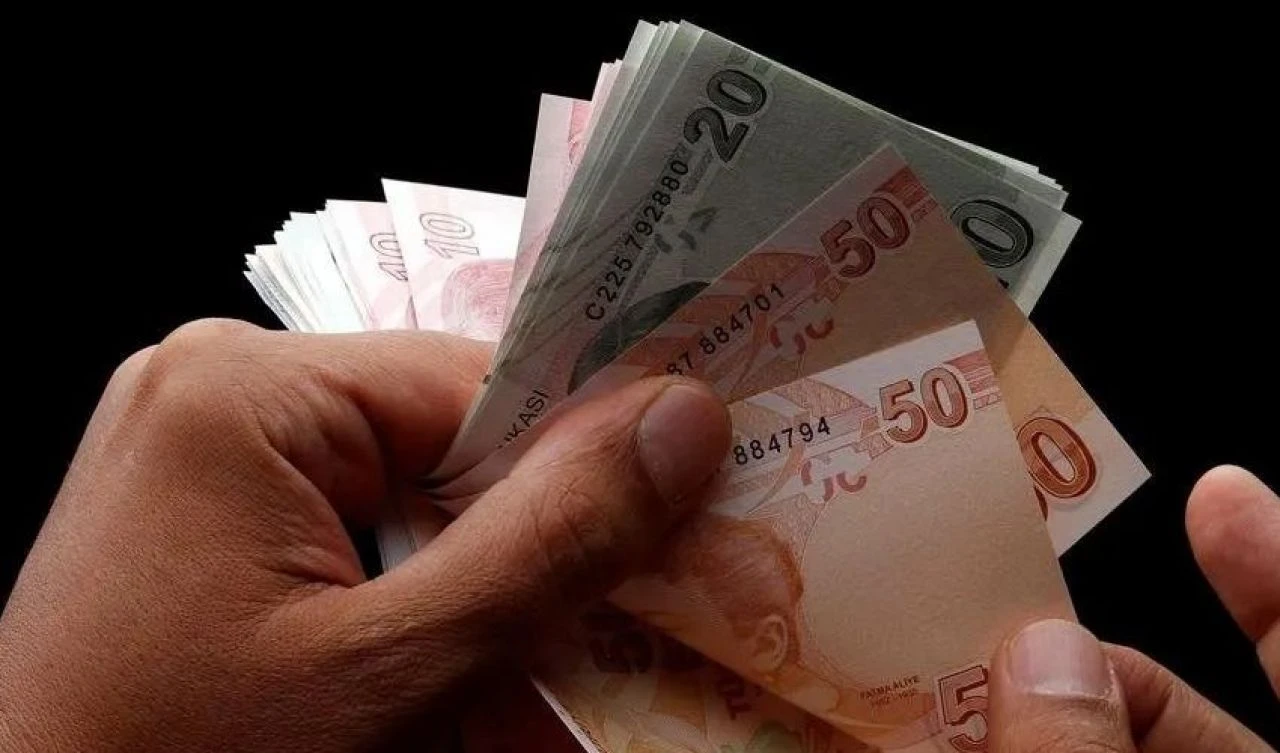En düşük emekli maaşı hesaplandı, memurlar maaşları belli oldu! İşte zamlı maaş tablosu - 3. Resim
