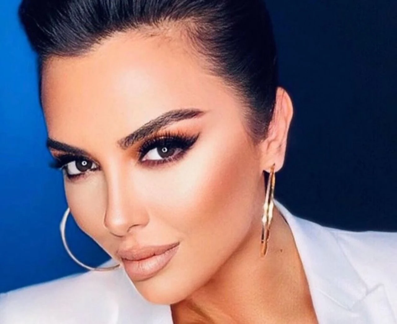 Aramızda Kalmasın programının konuğu Aslı Hünel bir dönem TGRT Haber’de de sunuculuk yaptı