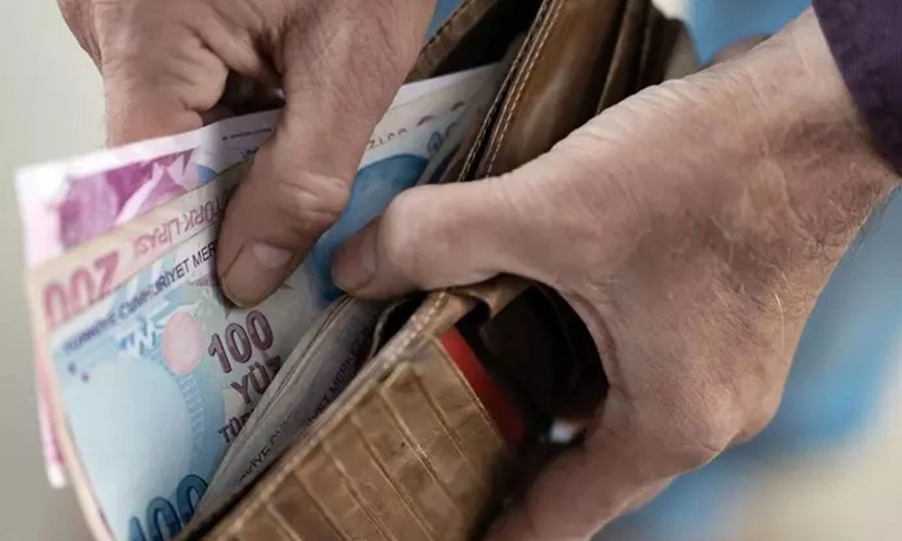 Emeklileri sevince boğacak haber! Başvuranlara çifte ikramiye verilecek