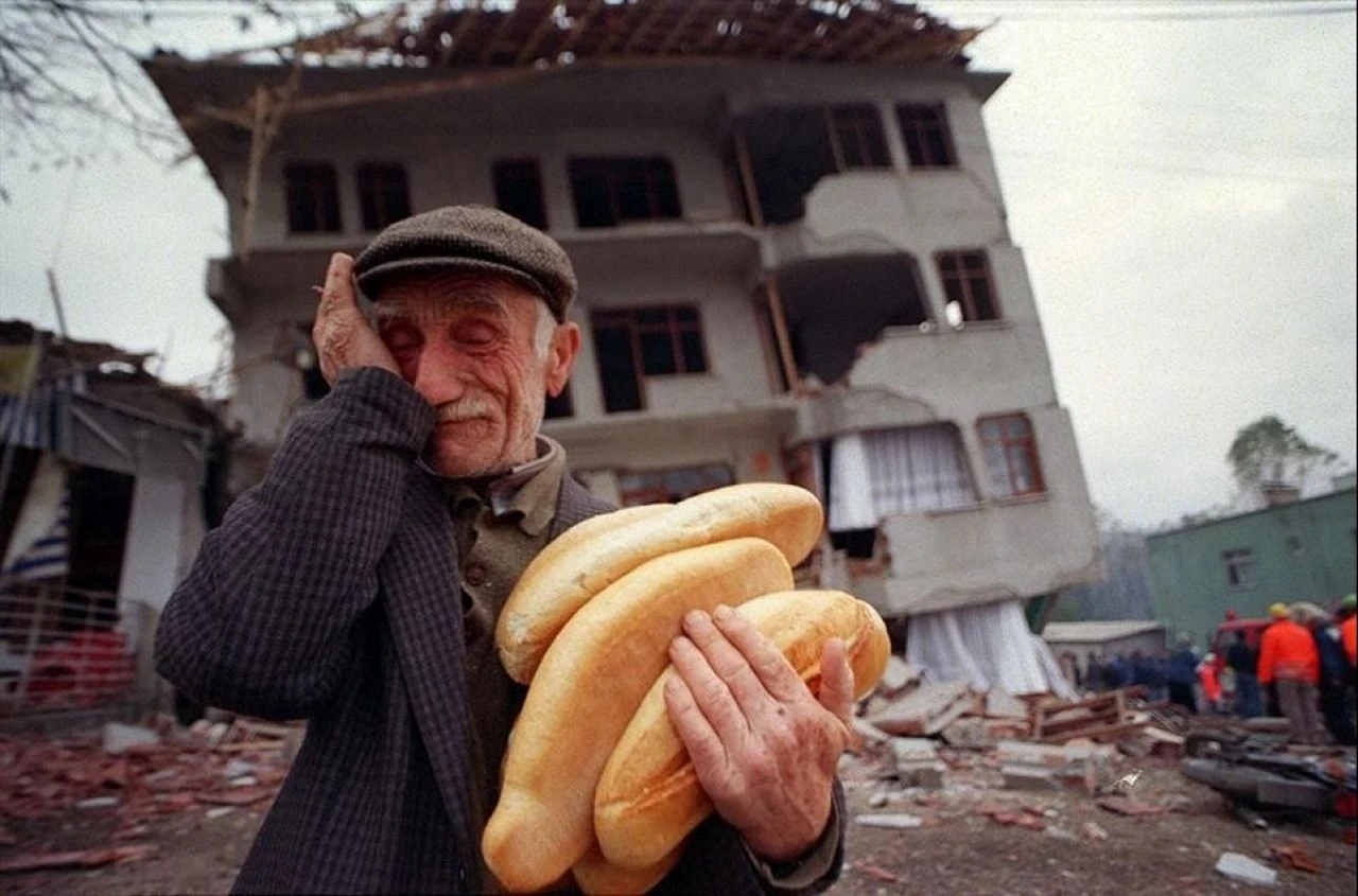 Türkiye'nin yıllar içindeki deprem bilançosu! 110 bin insan hayatını kaybetti