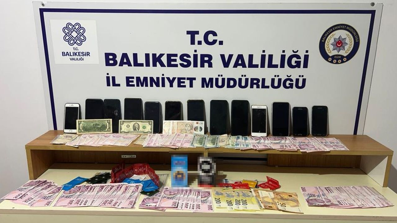 Balıkesir&#039;de fuhuş operasyonu! Aramalarda çıkanlar şoke etti