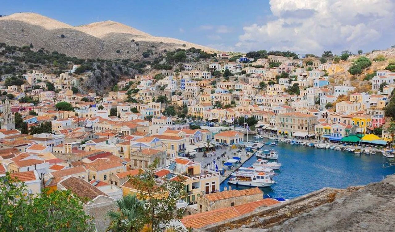 BBC'nin ünlü sunucusu Michael Mosley Yunanistan'ın Simi Adası'nda kayıplara karıştı