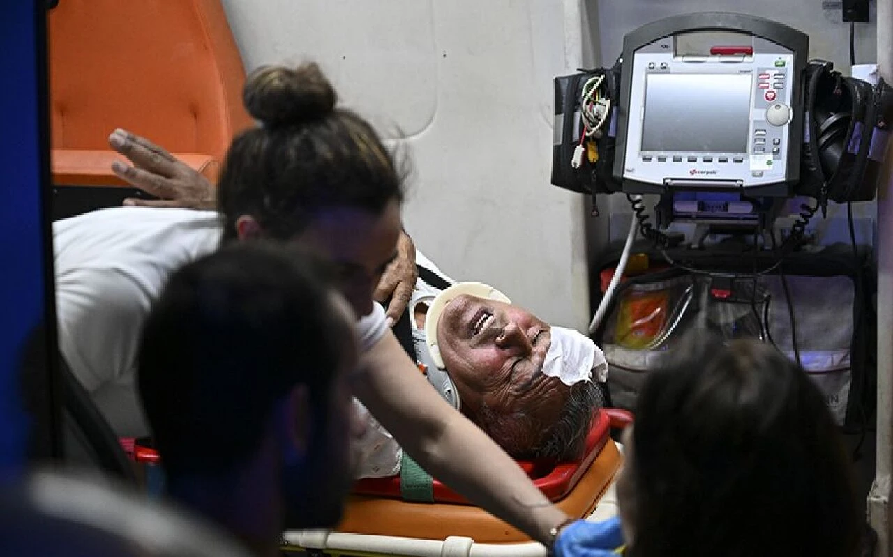 Cemal Reşit Rey Konser Salonu'nda dehşet! İnsanların üzerine devrildi, yaralılar var