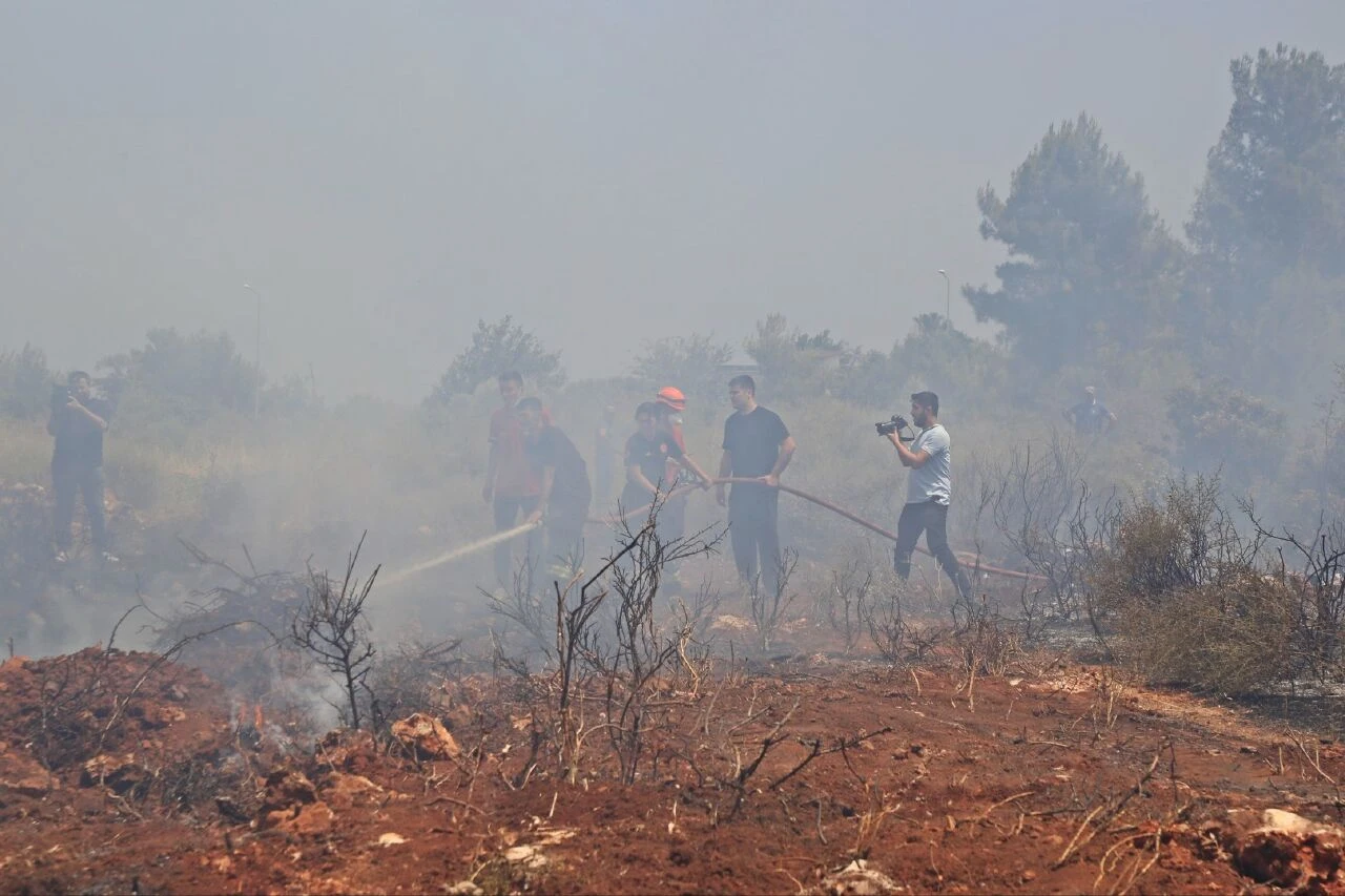 Antalya'dan peş peşe korkutan haberler! Orman yangınları kontrol altında