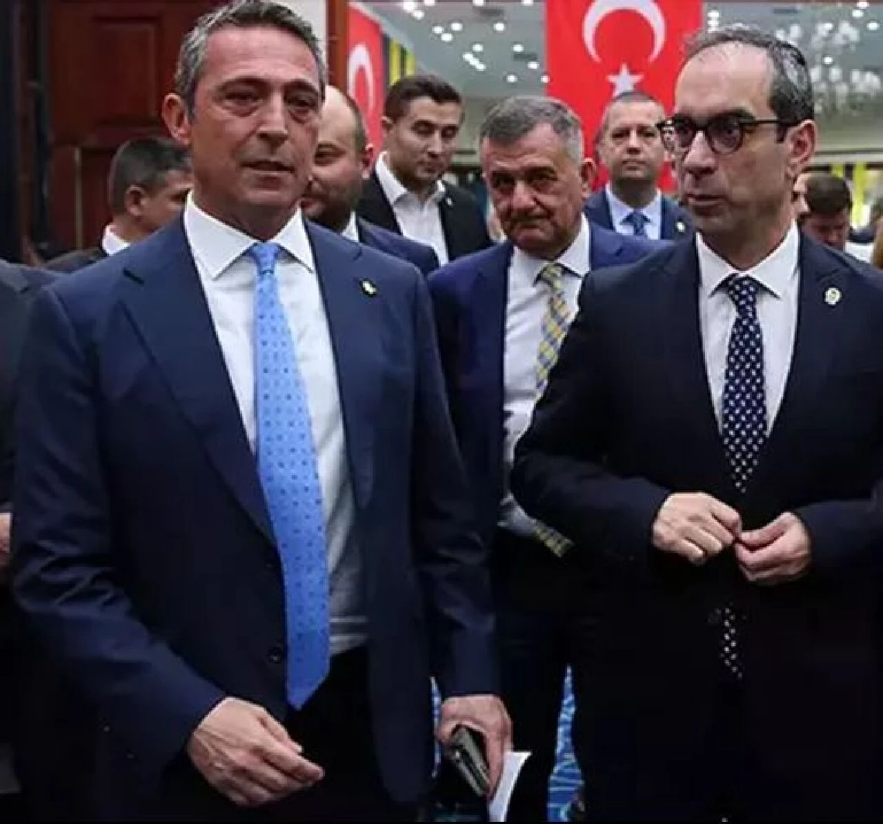 Aziz Yıldırım'dan Ali Koç'a salvolar! Mourinho olmasa getireceği hocayı açıkladı