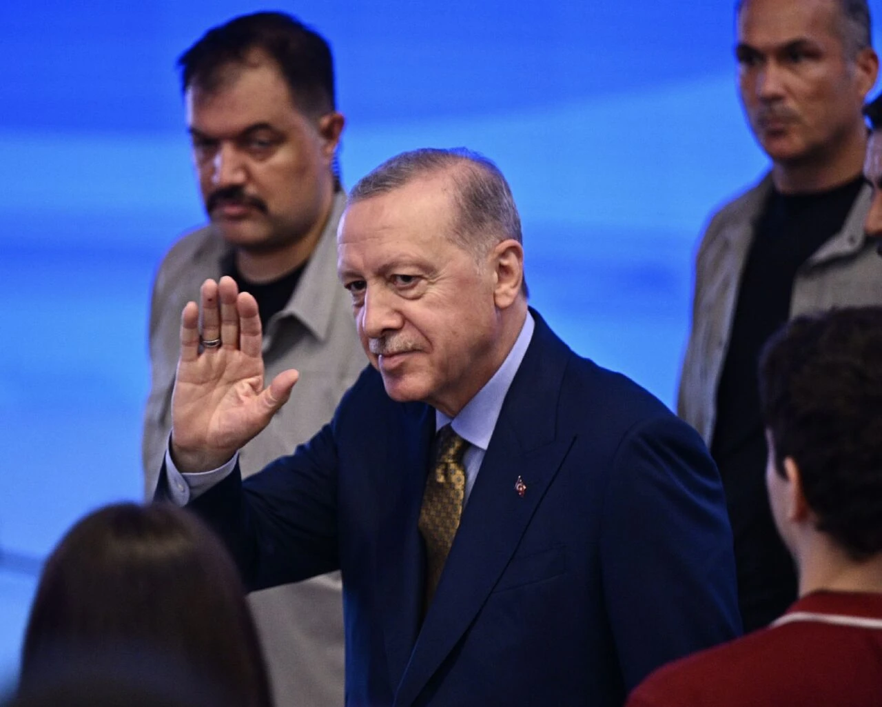 Cumhurbaşkanı Erdoğan'dan öğrencilerin camiye davetine yönelik eleştirilere tepki: 28 Şubat artıklarına izin vermeyiz