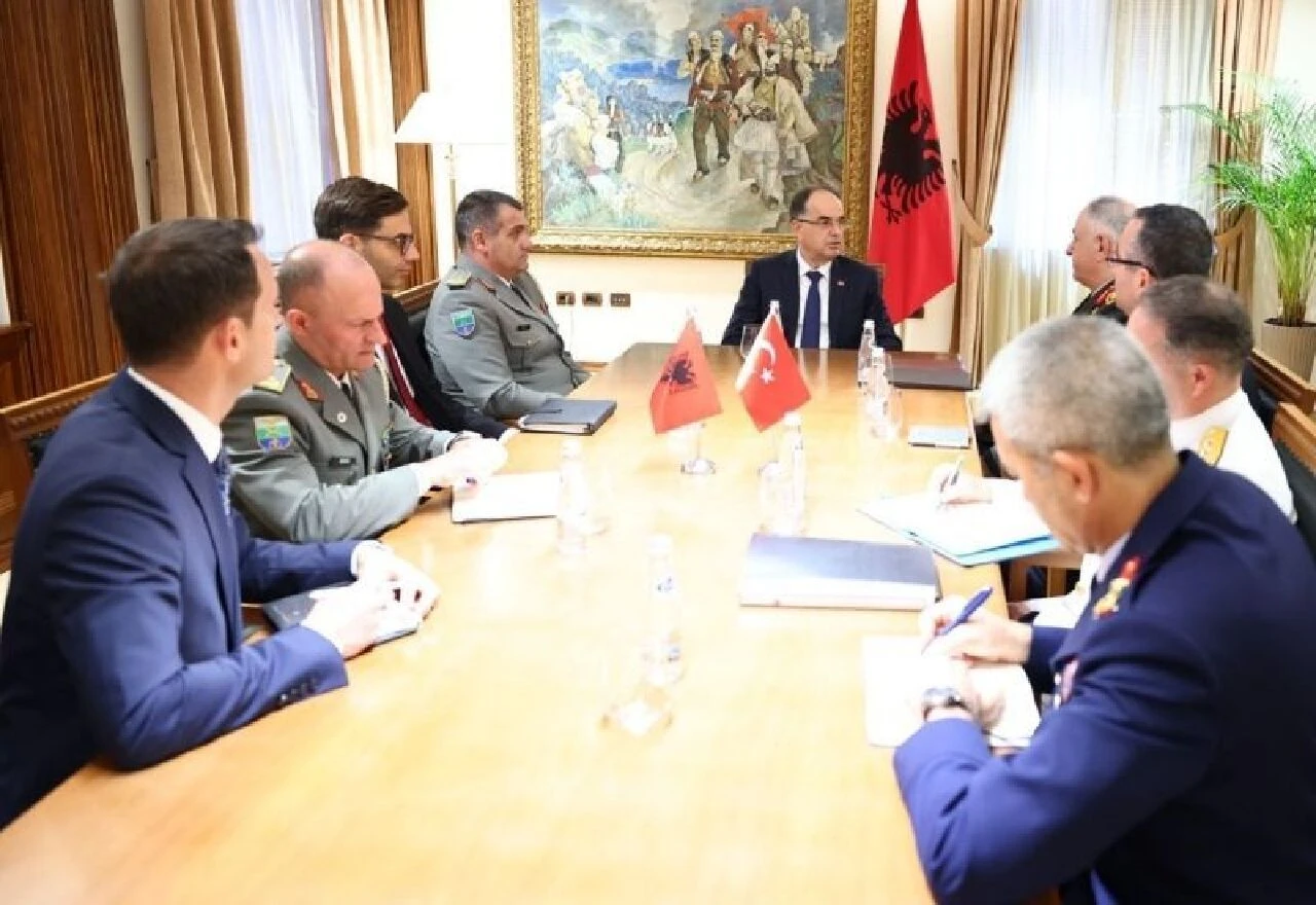 Genelkurmay Başkanı Gürak Arnavut mevkidaşı ile görüştü