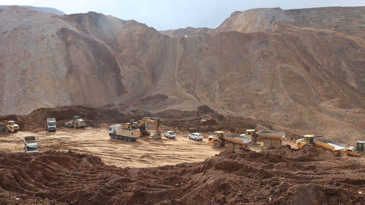 Son dakika! Erzincan&#039;da 3 işçinin daha cansız bedenine ulaşıldı