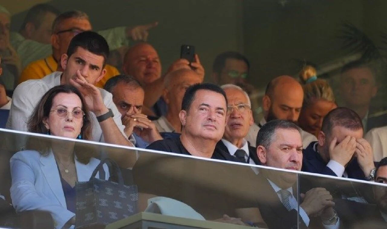 Acun Ilıcalı'dan Aziz Yıldırım'a zehir zemberek sözler: Mourinho'nun yüzüne nasıl bakacaksın? - 2. Resim