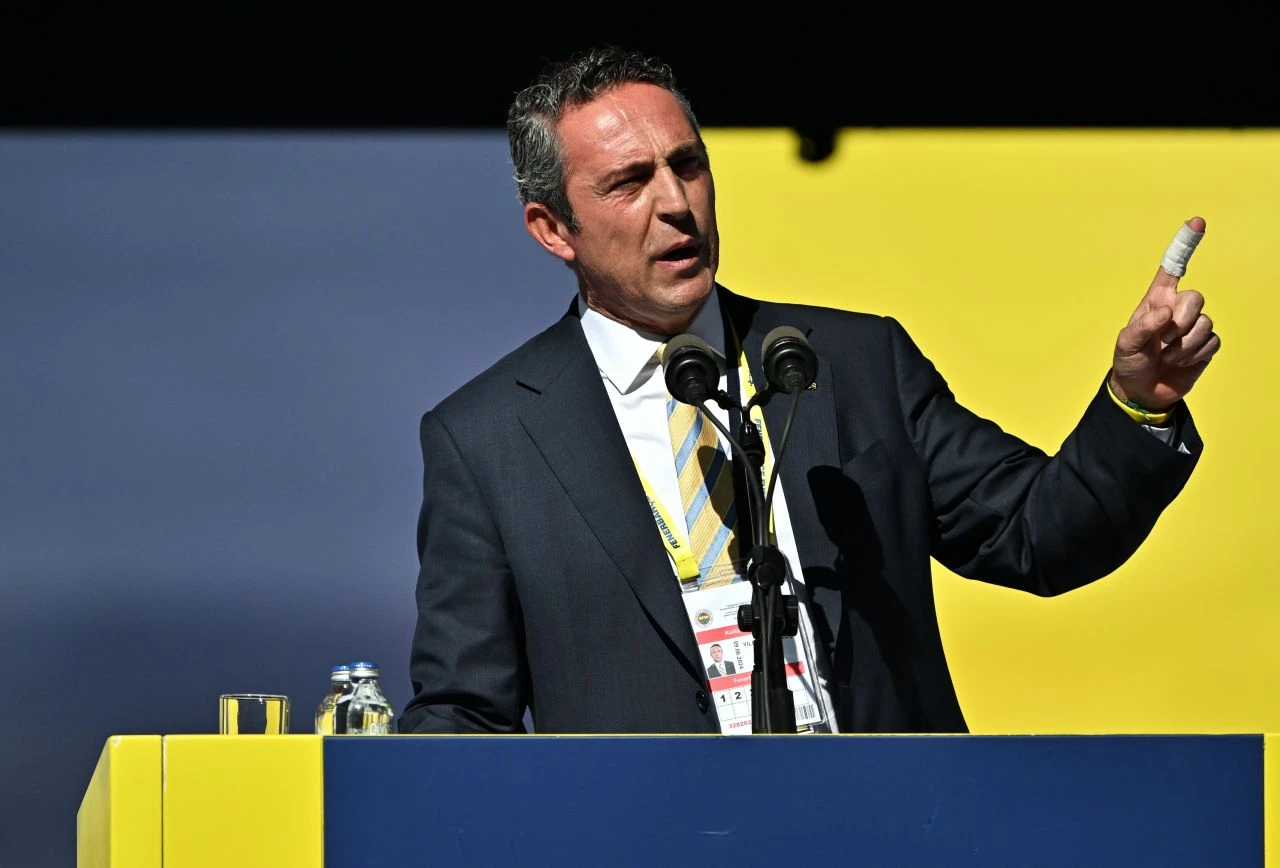 Fenerbahçe'de olaylı genel kurul: Ali Koç'tan Aziz Yıldırım'a çağrı: Son kez bu teklifi yapıyorum