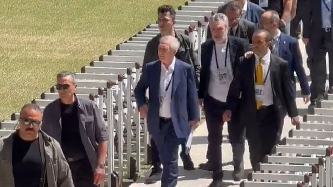 Fenerbahçe'de olaylı genel kurul: Ali Koç'tan Aziz Yıldırım'a çağrı: Son kez bu teklifi yapıyorum