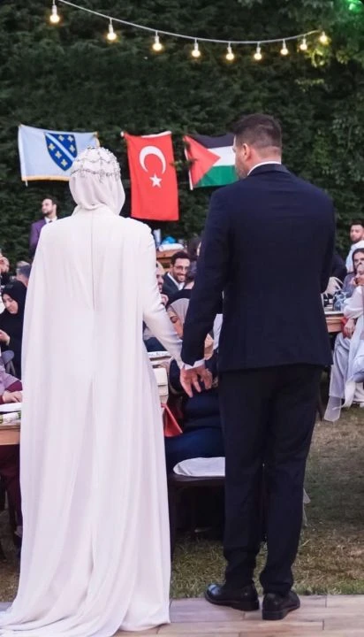 Gamze Özçelik ve Reshad Strik evlendi! Düğünden ilk kareler ve videoya beğeni yağdı - 5. Resim