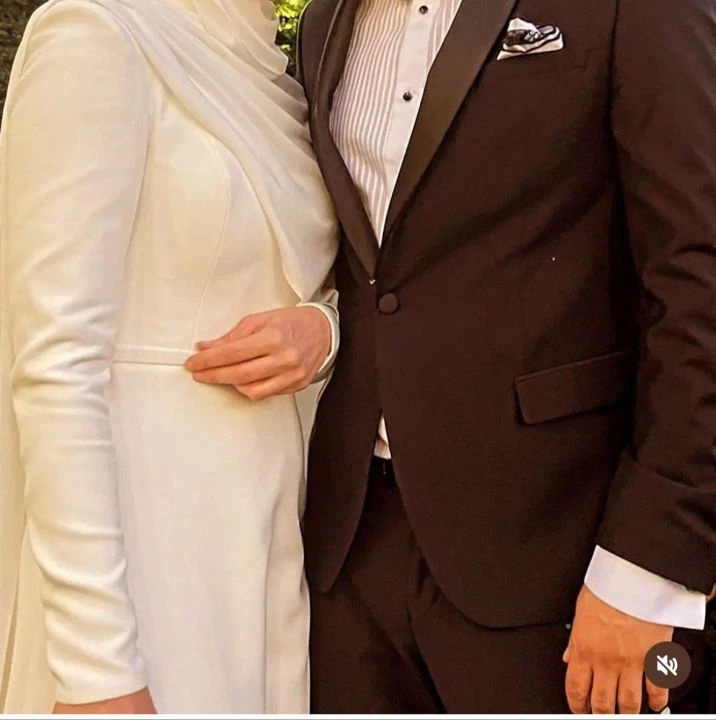 Gamze Özçelik ve Reshad Strik evlendi! Haberi arkadaşları duyurdu - 1. Resim