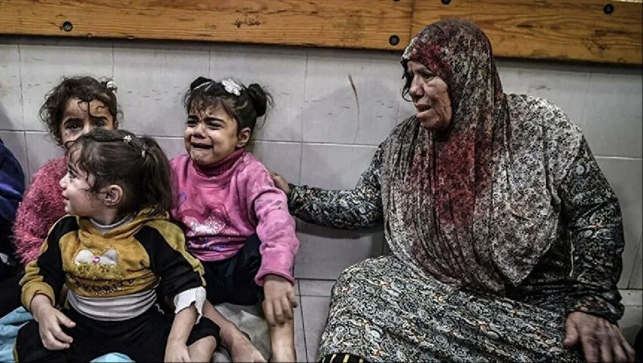 İsrail kana doymuyor! Mülteci kampını vurdular: Onlarca kişiyi katlettiler - 2. Resim