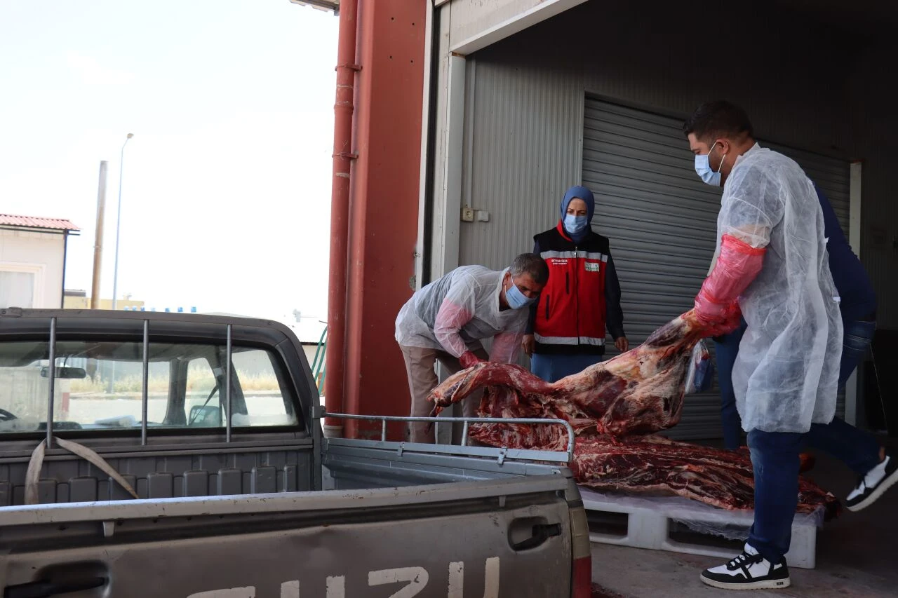 Kurban Bayramı öncesi etlerde verem alarmı! Kırmızı etler imha edildi - 1. Resim