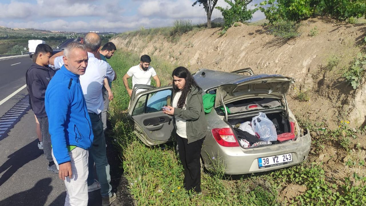 Sınav yolunda kaza geçirdiler