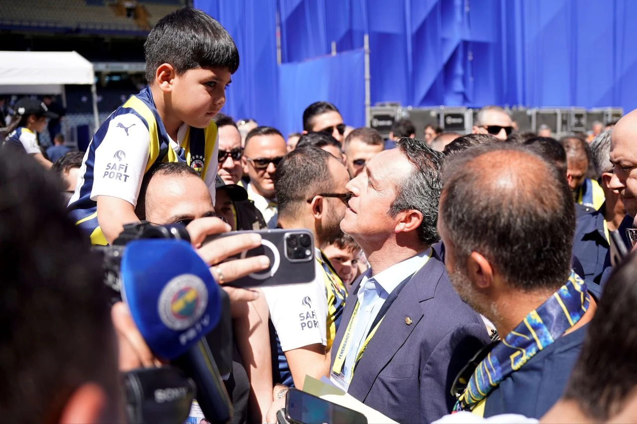 Fenerbahçe'de başkanlık yarışı! Ali Koç ve Aziz Yıldırım'a yoğun ilgi